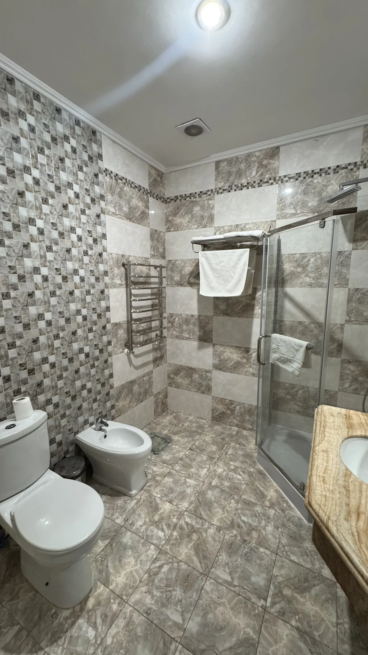 Покращений напівлюкс dbl